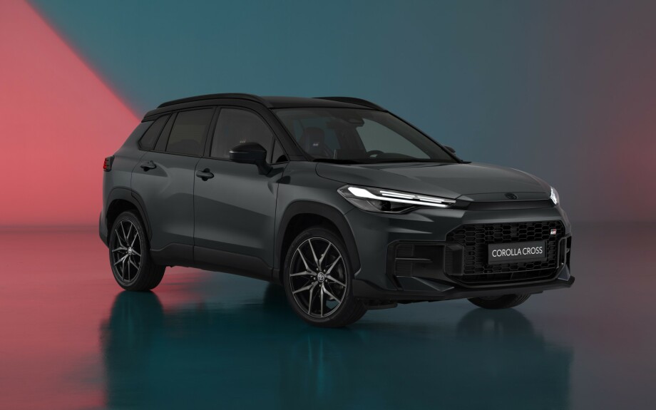 MY25 COROLLA CROSS GR SPORT