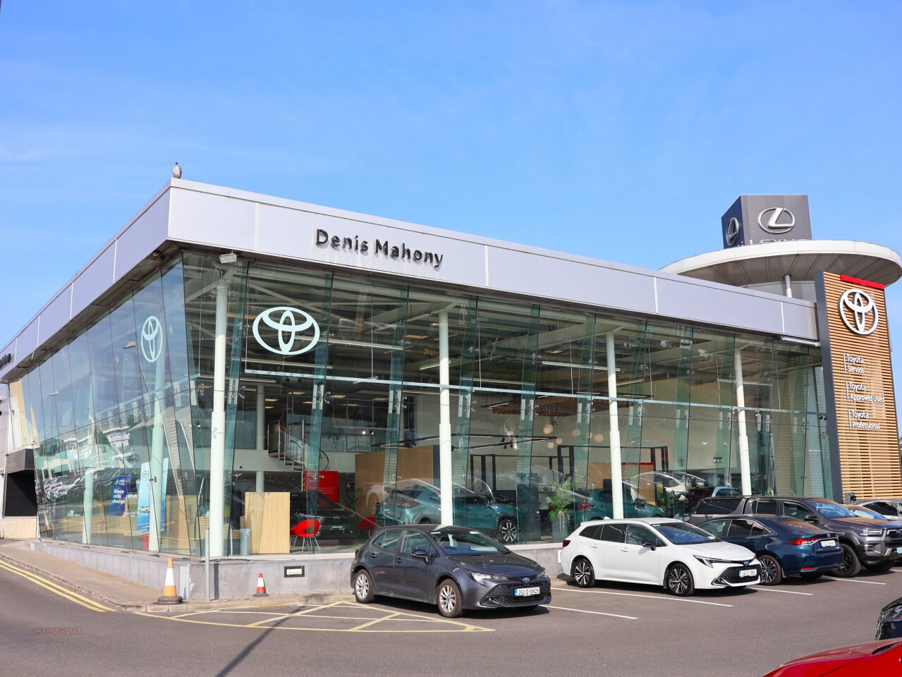 m50Toyota/Staff.jpeg