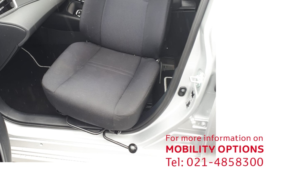 Toyota_Corolla_Mobility_swivel_seat_grandons_5.jpeg