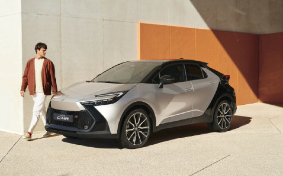 2024 Toyota C-HR Plugin Hybrid Grandons