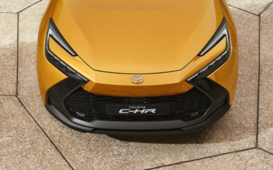 2024 Toyota C-HR Plugin Hybrid Grandons