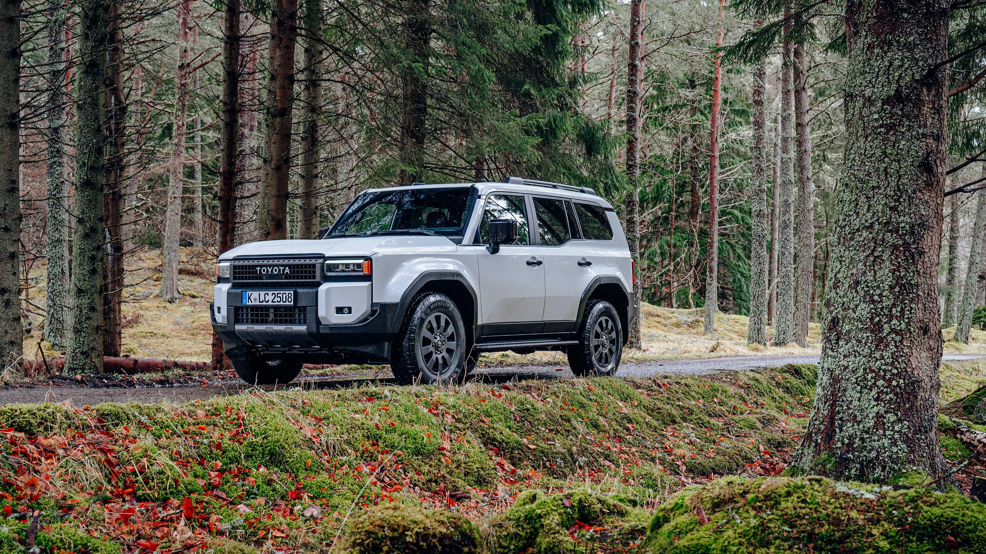 Toyota Landcrusier.jpg