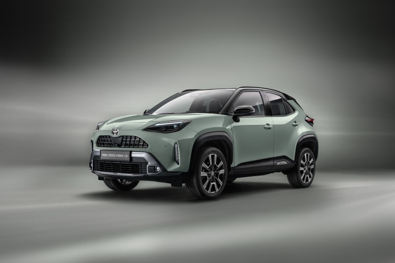 YARIS CROSS HYBRID