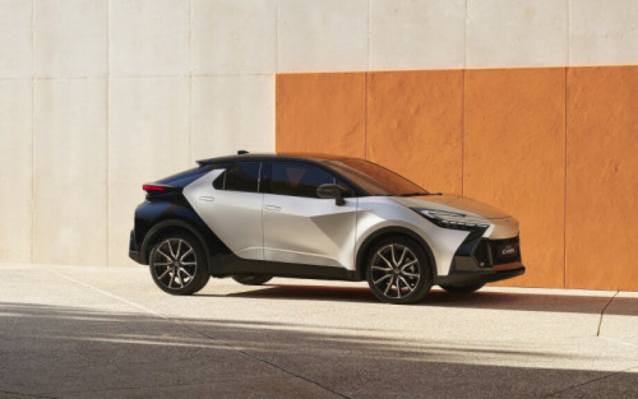 2024 Toyota C-HR Plugin Hybrid Grandons