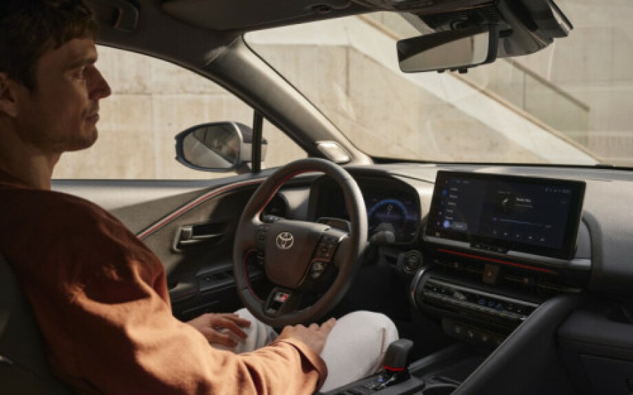 2024 Toyota C-HR Plugin Hybrid Grandons