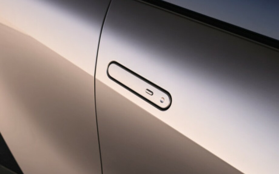 2024 Toyota C-HR Plugin Hybrid Grandons