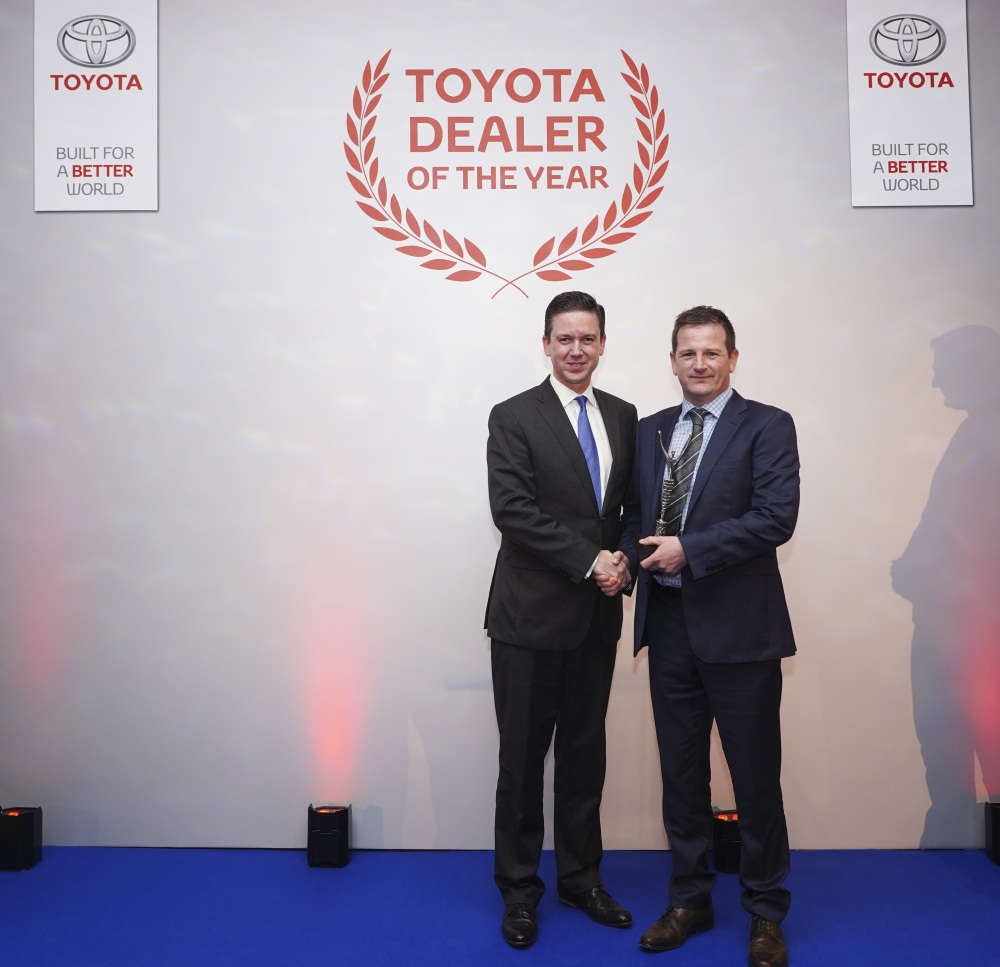 toyota_Sales_Dealer_of_the_year_2019_Grandons_toyota.jpeg