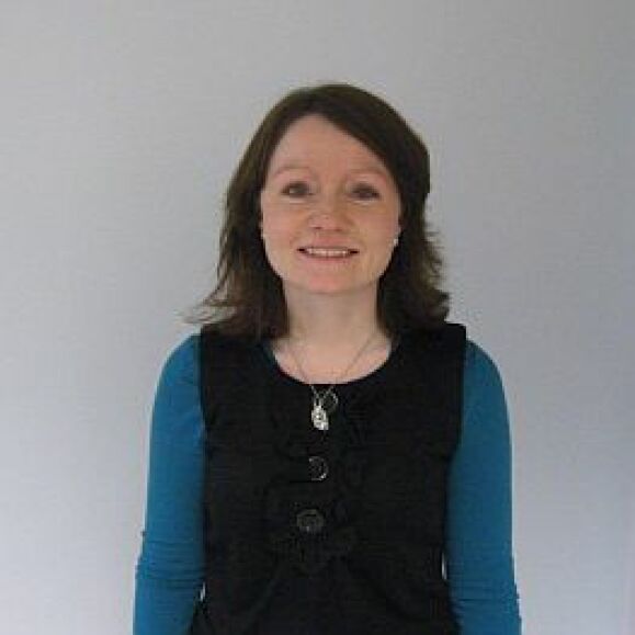 ExpressionEngine-files-export/Sinead_O_Brien_Service_Receptionist_(E)sinead@ckb_ie_(01)2890610_(2).jpg