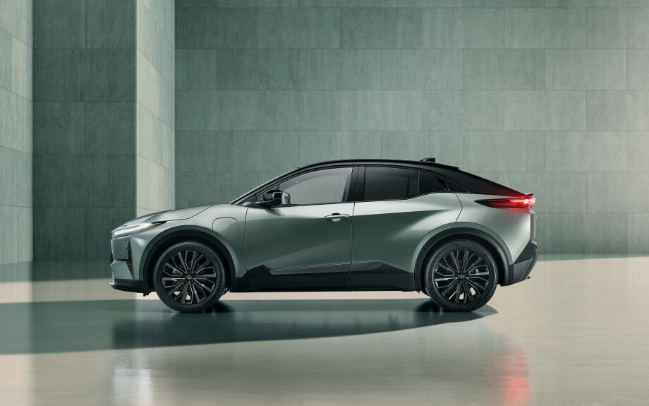 2025 Toyota CHR+ 04.jpg