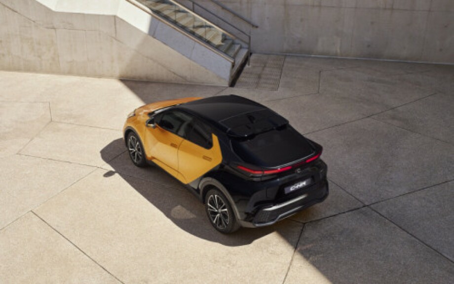 2024 Toyota C-HR Plugin Hybrid Grandons