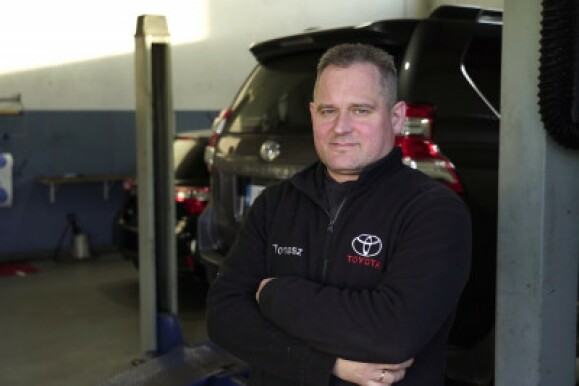 Parsons Garage/Tomek Mielech.jpeg