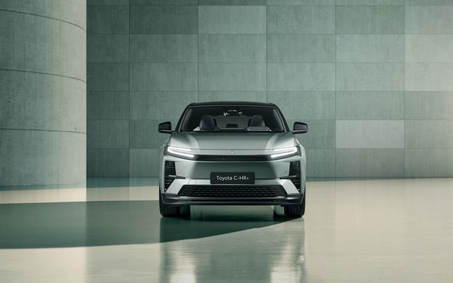 2025 Toyota CHR+ 03.jpg