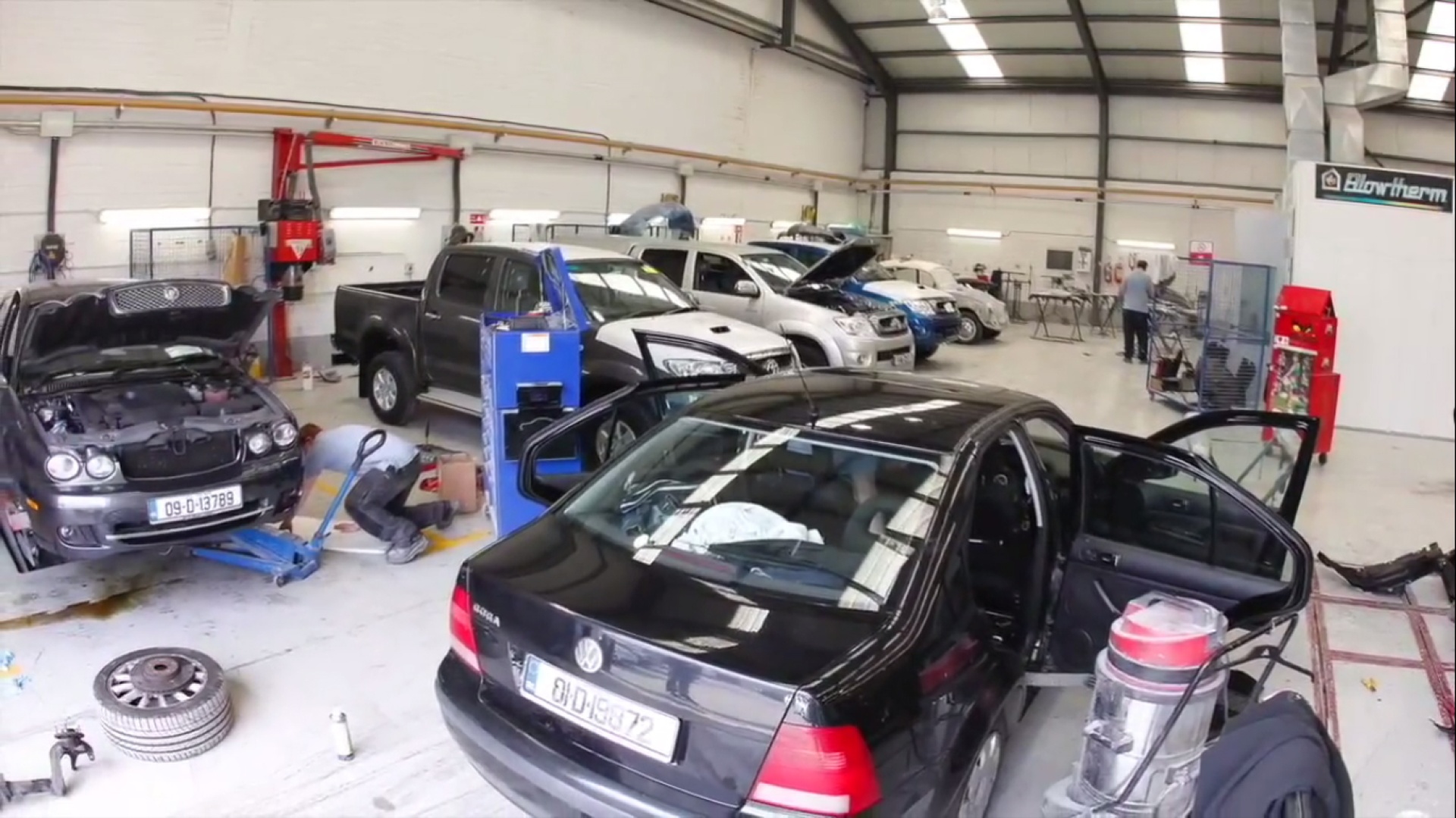 bodyshop3.jpeg